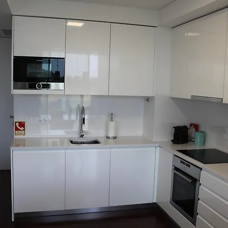 Avenida Apartment *